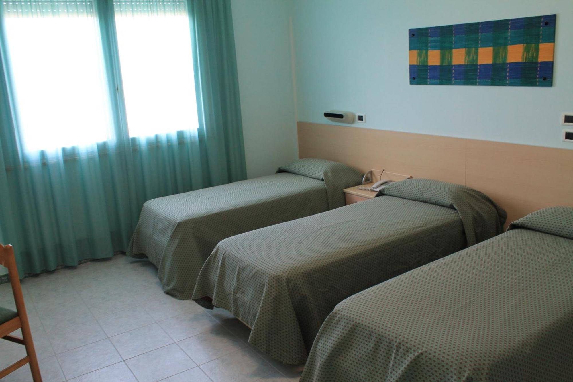 Hotel Minerva Bríndisi Habitación foto