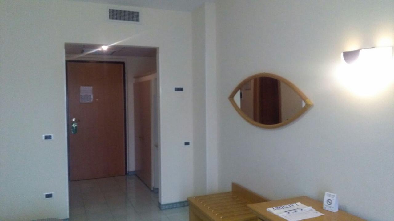 Hotel Minerva Bríndisi Exterior foto